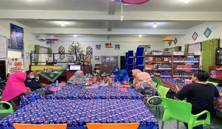 -	Berbagi Praktik Baik Borang Akreditasi dengan SD Muhammadiyah Pahandut