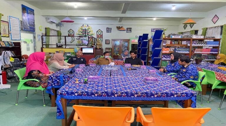 -	Berbagi Praktik Baik dengan Perpustakaan SMAN 4 Palangka Raya